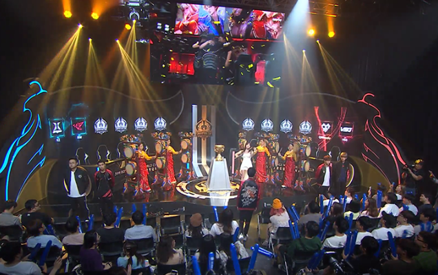 电竞比分网：王者荣耀KPL秋季赛，YTG换员后还是被RW侠零封